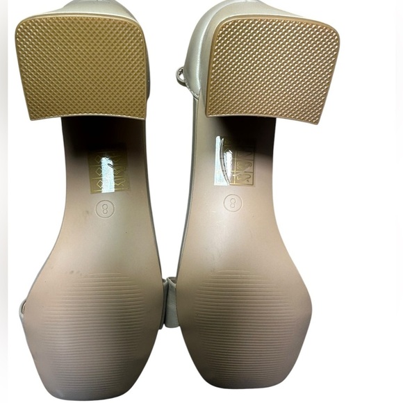 New Journee Collection VALENNCIA STRAPPY HEELS IN COOL SHADES Size 8 - Picture 5 of 5